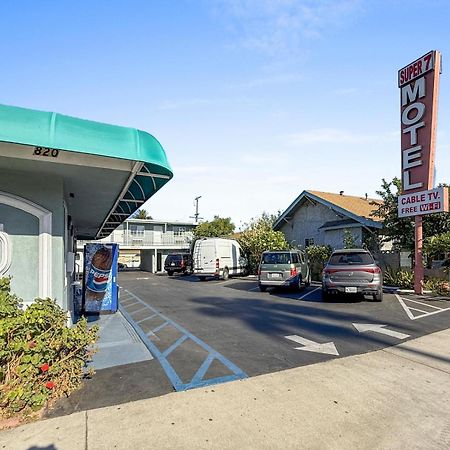 Super 7 Motel - Anaheim Packing District & Disneyland Екстер'єр фото
