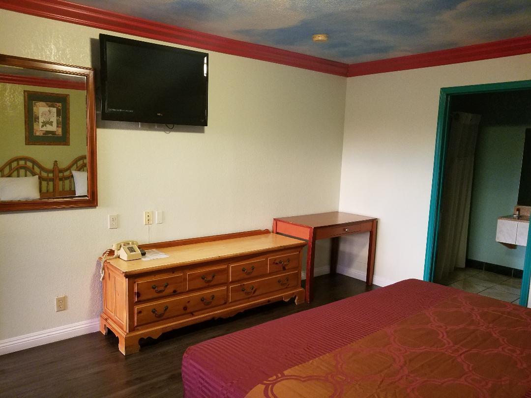 Super 7 Motel - Anaheim Packing District & Disneyland Екстер'єр фото